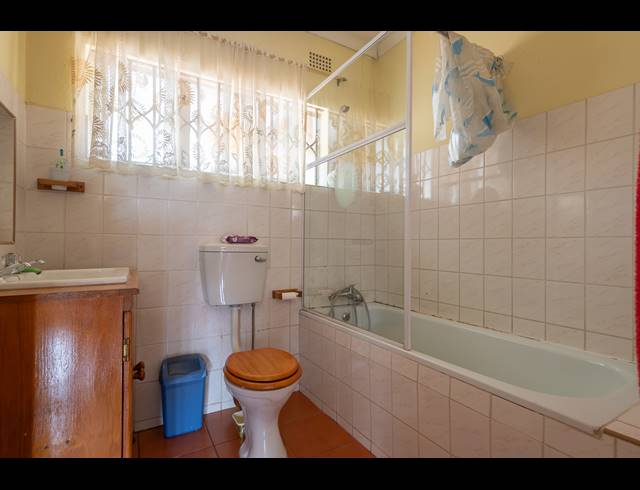 400M² BUSINESS FOR SALE IN OAKDENE